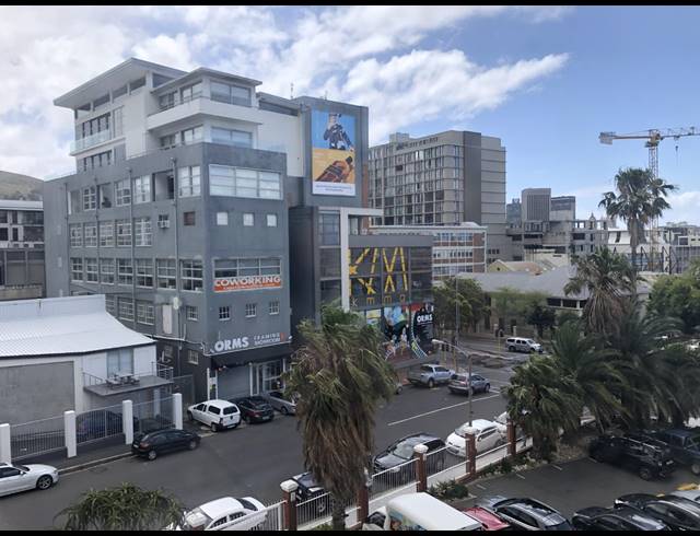 95M² OFFICE FOR SALE IN GARDENS